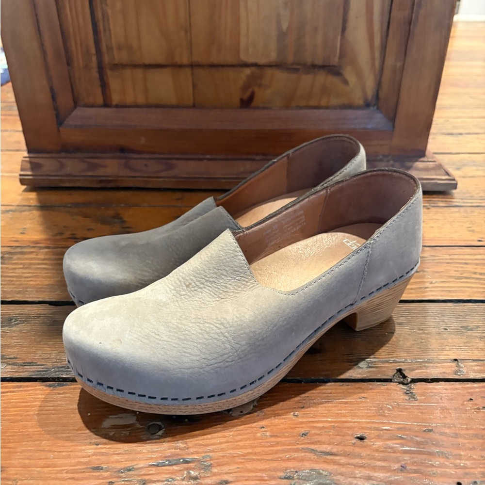 Dansko Light Gray Women's Clogs
